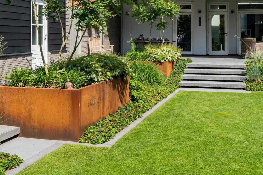 De juiste plantbak kiezen: wat past bij jouw tuin, terras of balkon?