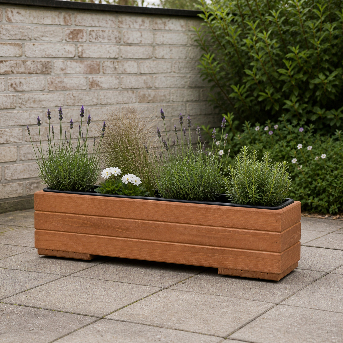 Houten balkonplantenbak 61,5 cm walnoot met uitneembare binnenbak in Nederlandse tuin 