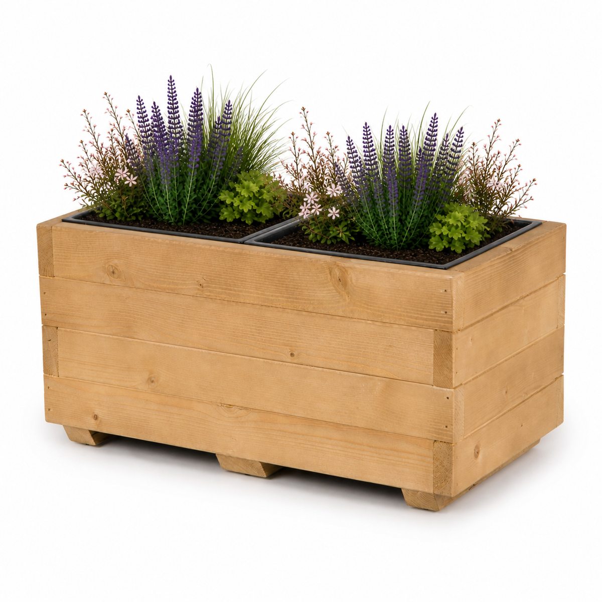 Houten plantenbak 62 cm met twee binnenbakken in light oak, rustig beplant met zichtbare aarde op witte achtergrond 